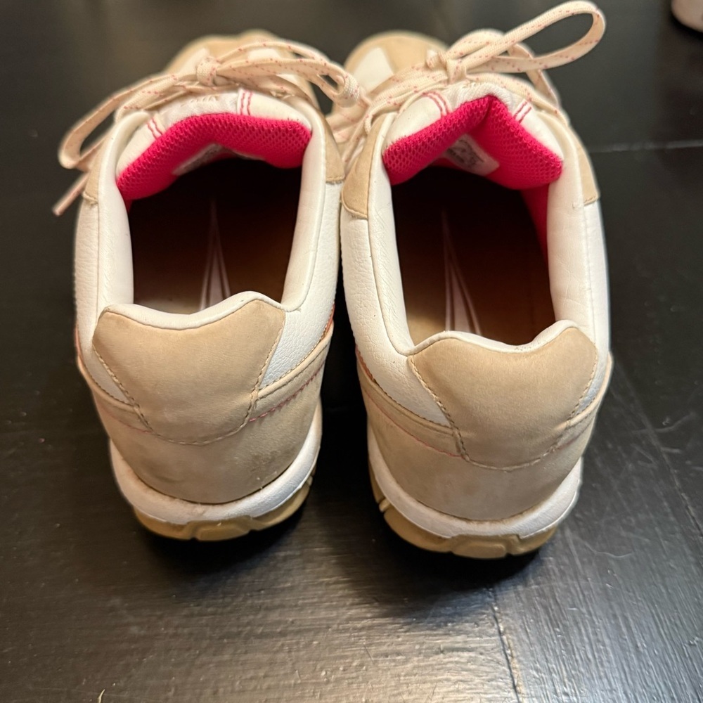 Nike golf shoes‎ women’s size 9 - Picture 3 of 7